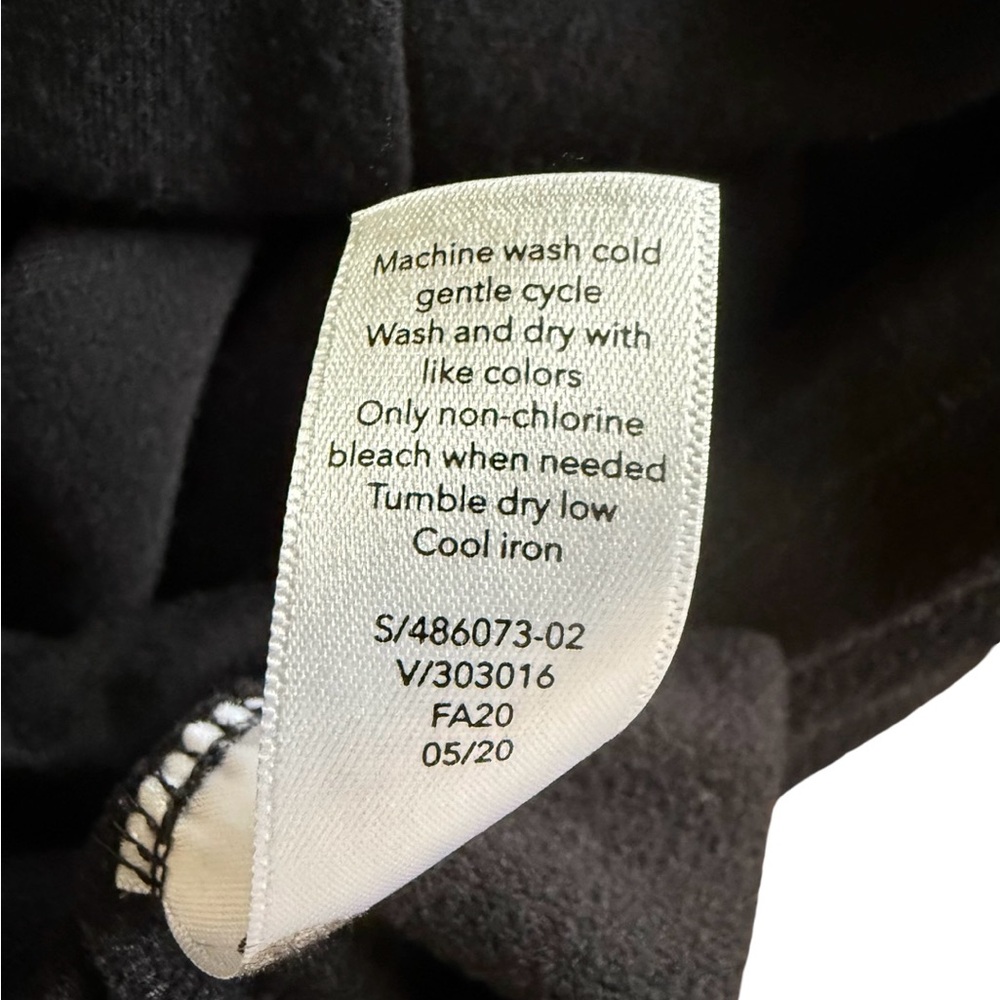Athleta Draped Oversized Long-Sleeve Women's Top in Black! S/M - Picture 10 of 12